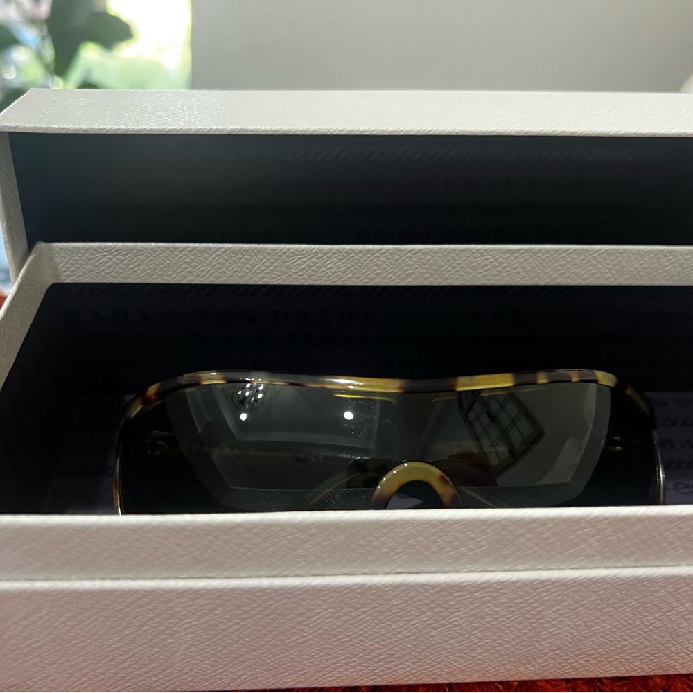 Prada Sunglasses Frames Tartarug (lenses verdeCR) - Picture 5 of 11